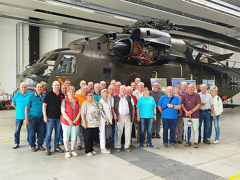 Sehr informativ war der Besuch der KERH’s aus Bad Düben und Holzdorf beim Hubschraubergeschwader 64. Foto: Rüdiger Fels