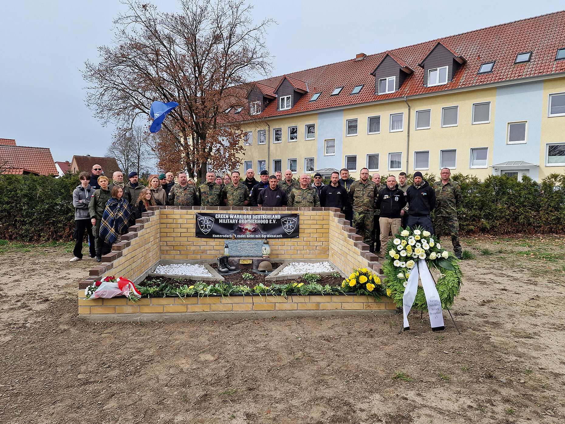 Zahlreiche Veteranenorganisationen beteiligten sich am 14K3-Marsch, darunter auch die Green Warriors. Foto: privat