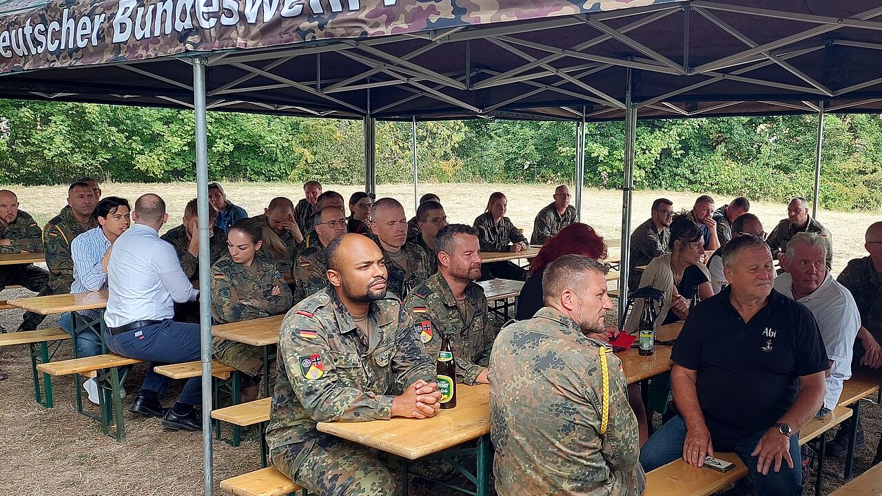 Gut gefüllt waren die Plätze beim diesjährigen Sommergrillen der StOKa Sondershausen. Foto: Detlef Benicke