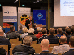 Bezirksvorsitzender Harald Lott (DBwV) begrüßte rund 90 Gäste. Foto: DBwV/Ingo Kaminsky