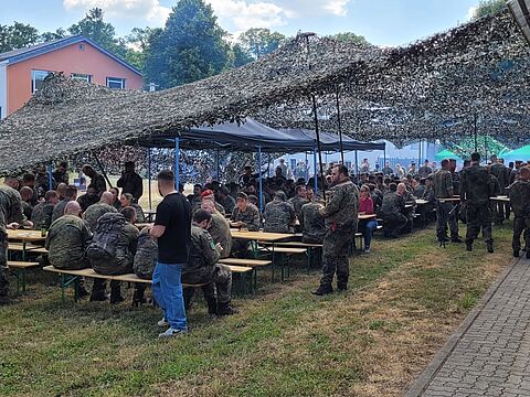 Rekordverdächtige über 300 Teilnehmer kamen zum traditionellen Sommerfest der StoKa Bruchsal. Foto: Heiko Steng