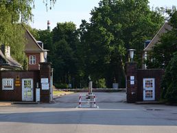 Die Luftwaffen-Kaserne in Appen soll den Namen des 1977 ermordeten "Landshut"-Piloten Jürgen Schumann erhalten. Foto: Huhu Uet - Eigenes Werk, CC BY 3.0