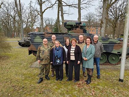 Oliver Kaiser, Florian Beckmann, Christine Menzel, Sandra Tienes, Petra Schrubstock, Oliver Ortmann, Sandra Plotz und Joachim Hemme. Foto: DBwV
