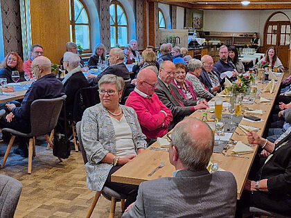 Gemeinsam stark: Die Kameradschaft ERH feierte den Jahresabschluss in Edelfingen – mit Ehrungen, Rückblick und Ausblick. Fotos: R. Wolpert, C.Rother
