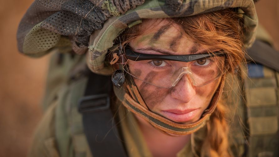 Soldatin der Israelischen Streitkräfte: Rund 160.000 Soldaten zählt das israelische Militär, ein Drittel davon sind Frauen. Foto: Israel Defense Forces