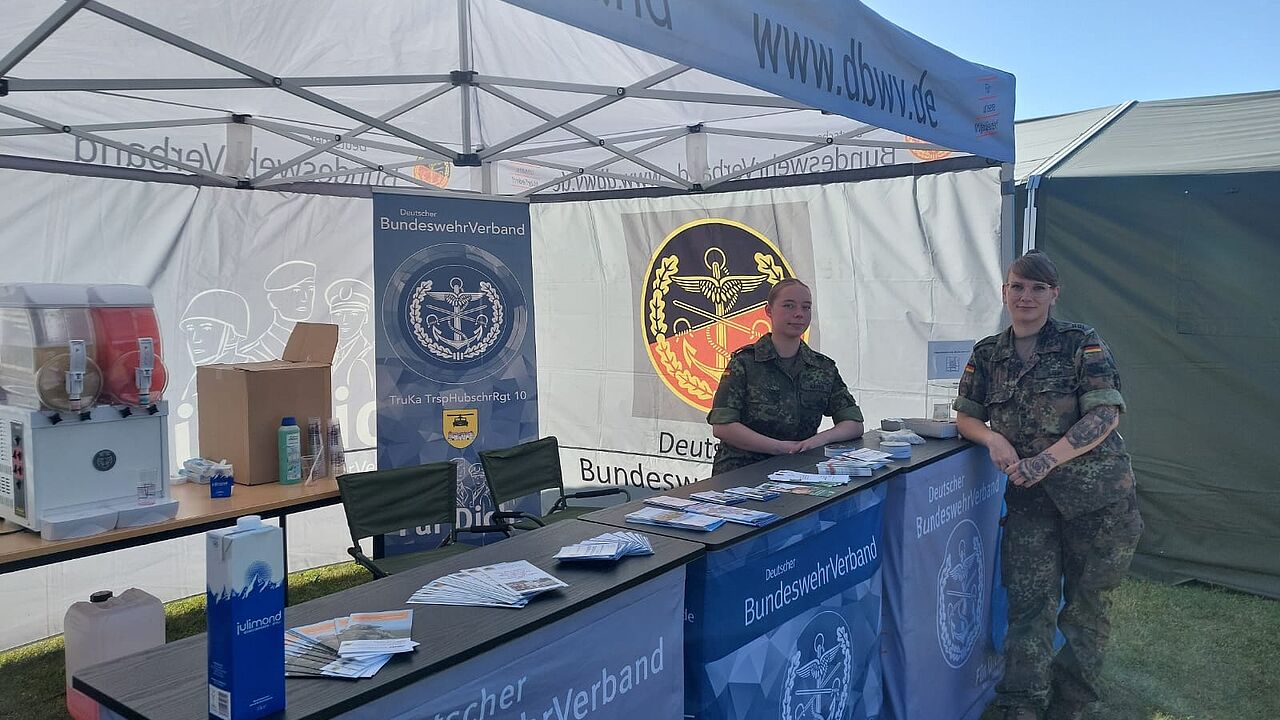 Am Stand der StoKa gab es Erfrischungen für die Sportler. Foto: DBwV