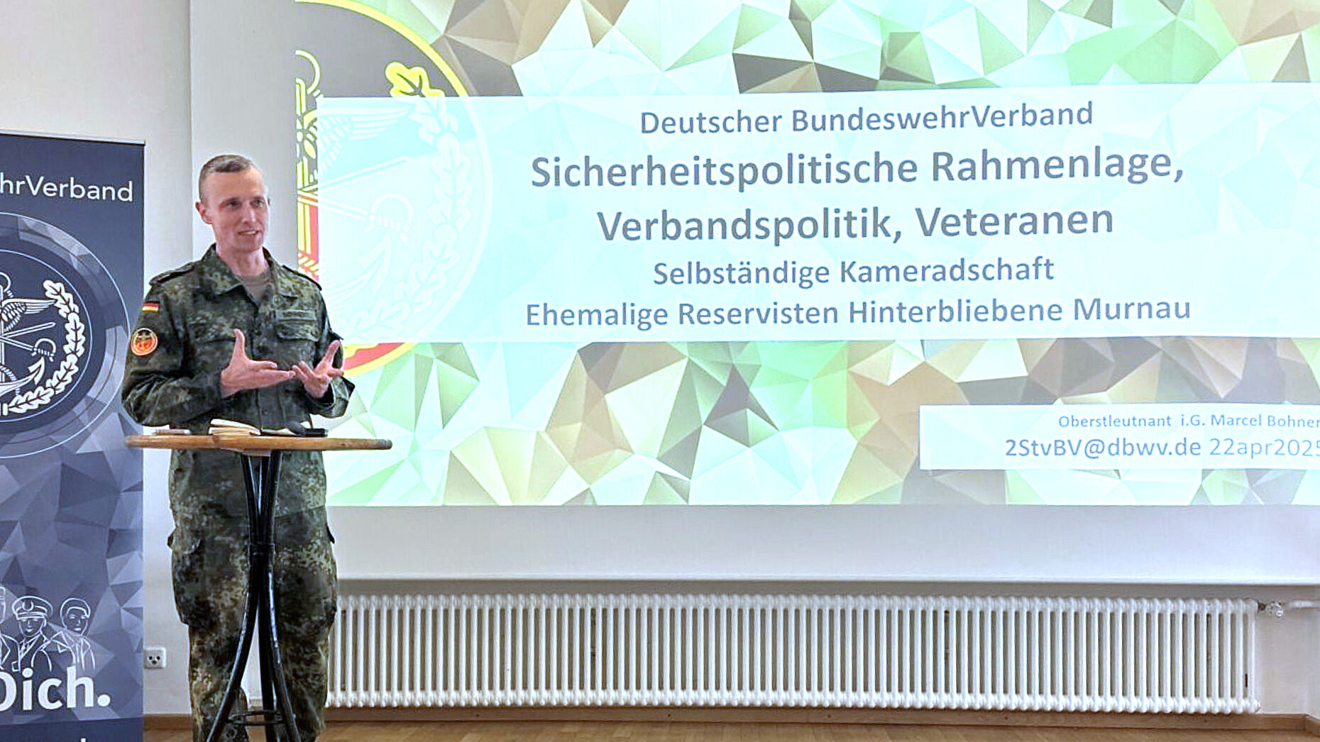 Operationsplan Deutschland und die Bedeutung des Veteranentags waren die Schlüsselthemen beim Austausch mit den DBwV-Mitgliedern und Reservisten. Foto: KERH/ResVerb