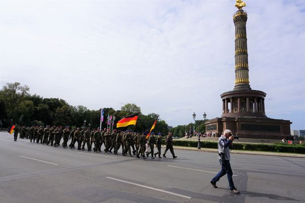 Das letzte Stück der Route führte an der Siegessäule vorbei. Foto: DBwV/Eva Krämer