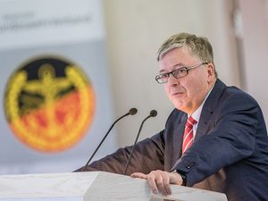 Der Wehrbeauftragte des Deutschen Bundestags, Hans-Peter Bartels. Foto: DBwV/Scheurer