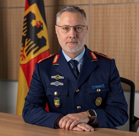 Brigadegeneral Mario Thieme: „Warum ist die Mitgliedschaft im DBwV wichtig? Weil der Verband die einzige maßgebliche Stimme der Soldaten ist, die von der Politik und Öffentlichkeit gehört wird.“ Foto: Bundeswehr/Thieme
